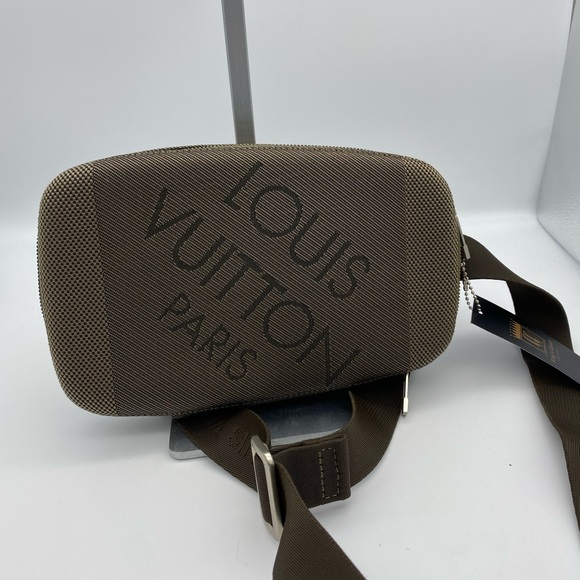 Louis Vuitton Geant Bumbag - Picture 1 of 12